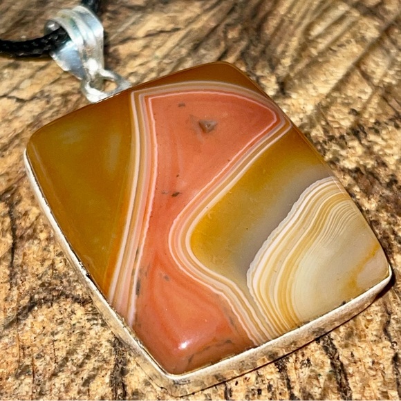 Rustic Sardonyx Agate Pendant 2” - Picture 4 of 8